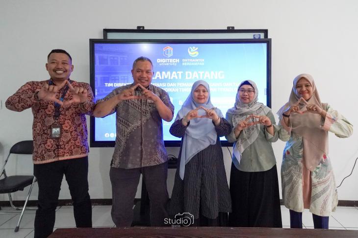 Kunjungan Tim Direktorat Jenderal Sains dan Teknologi ke Universitas Teknologi Digital Bandung